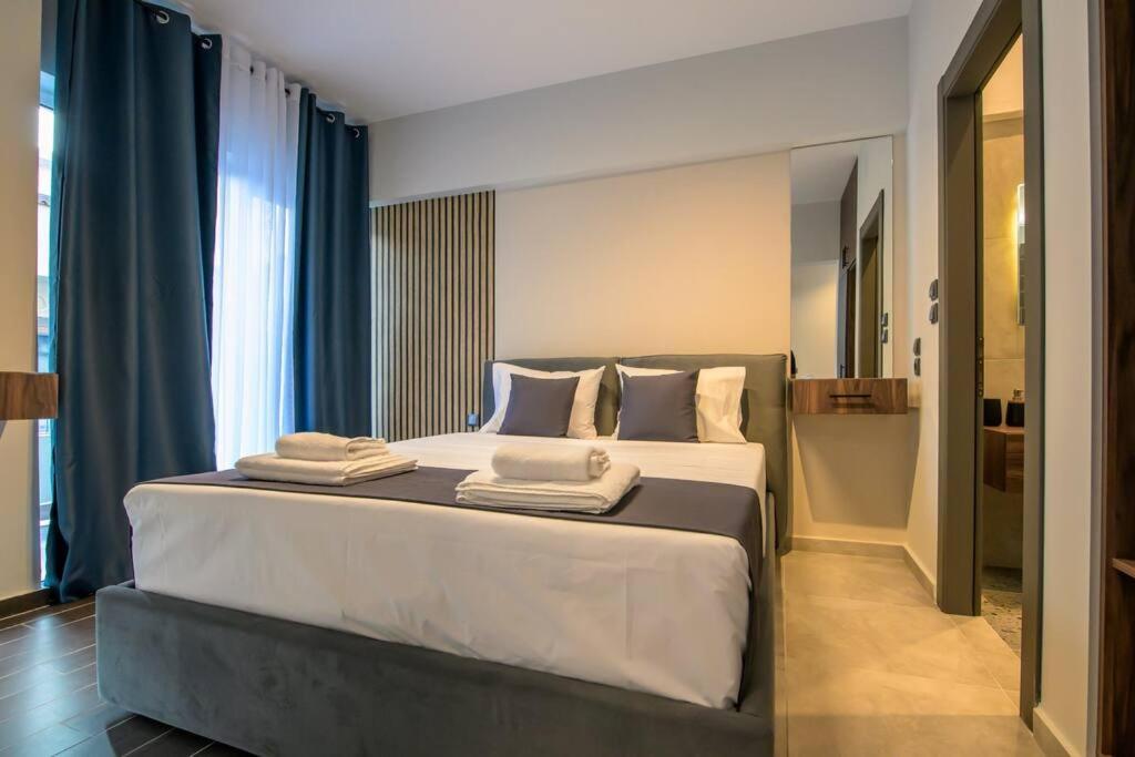 Luxury Central Apartment 4,1 라리사 외부 사진